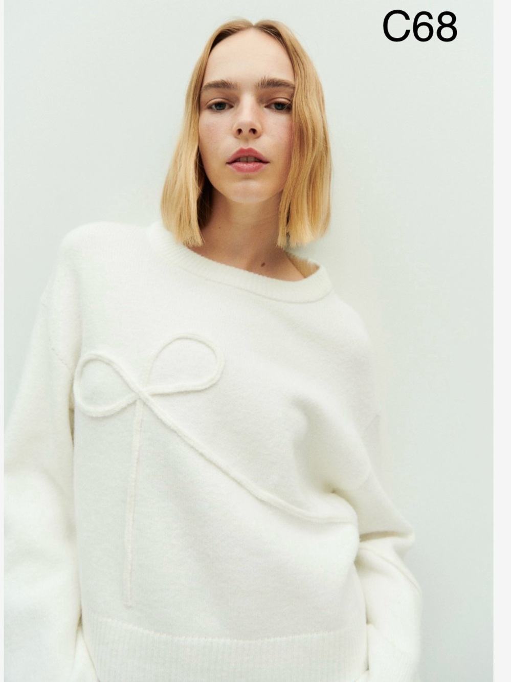 Divided Cream Crewneck Sweater with Bow Detail Size Medium